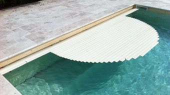 dm-zwembaden-afwerking-inbouw-t-and-a-inbouw-montage-in-de-wand-voorbeeld-1