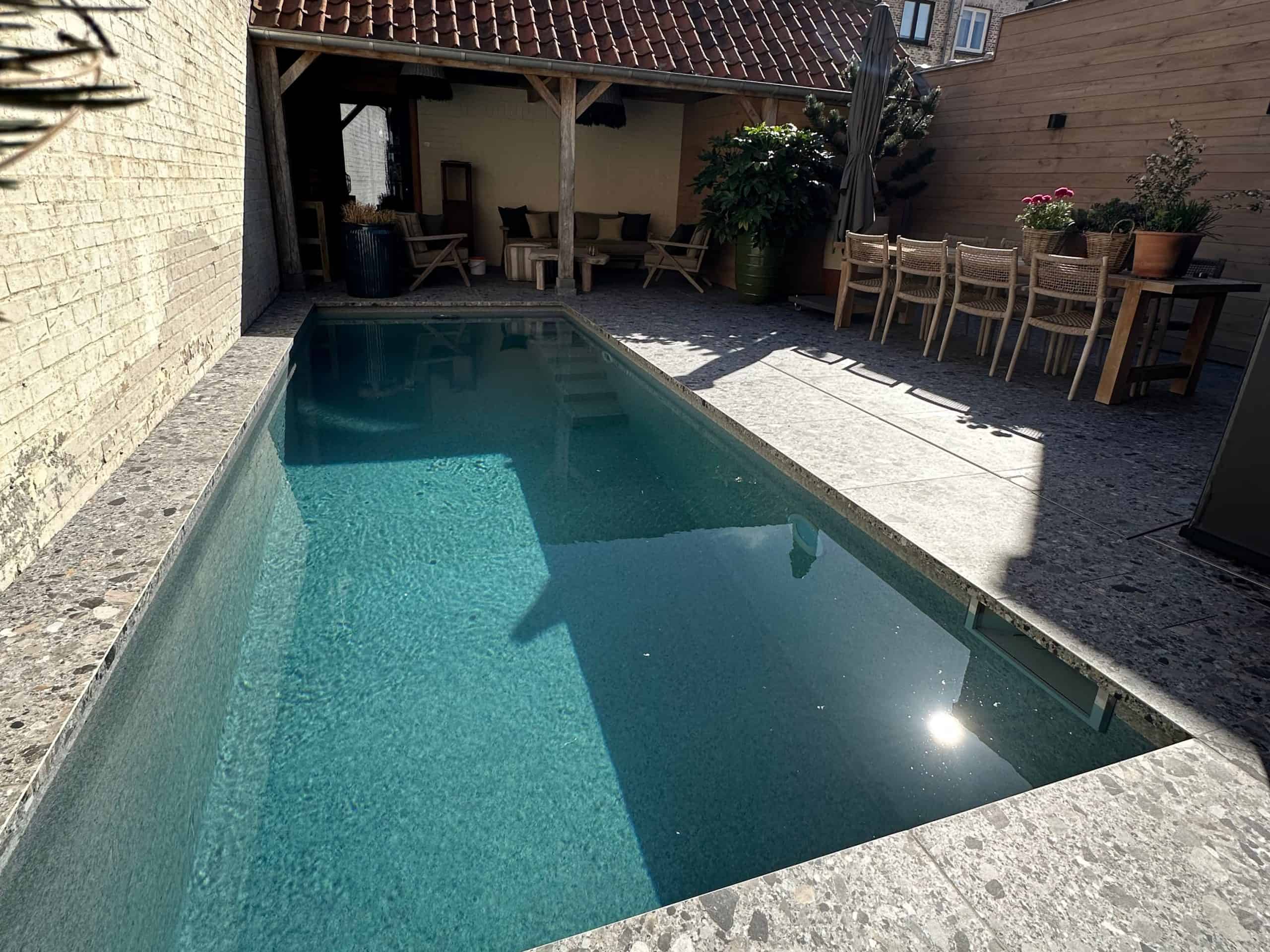 Renovatie zwembad in hartje Brugge